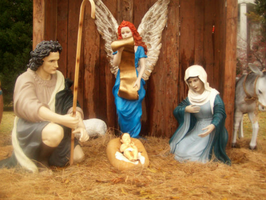 Greene drops nativity lawsuit